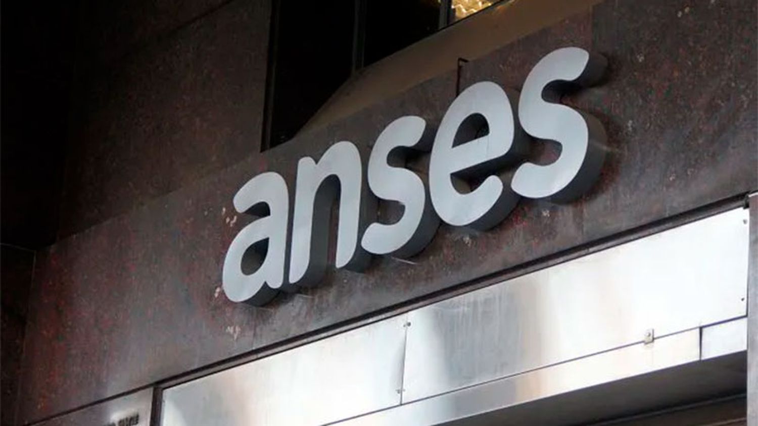 Quiénes cobran este jueves beneficios de ANSES