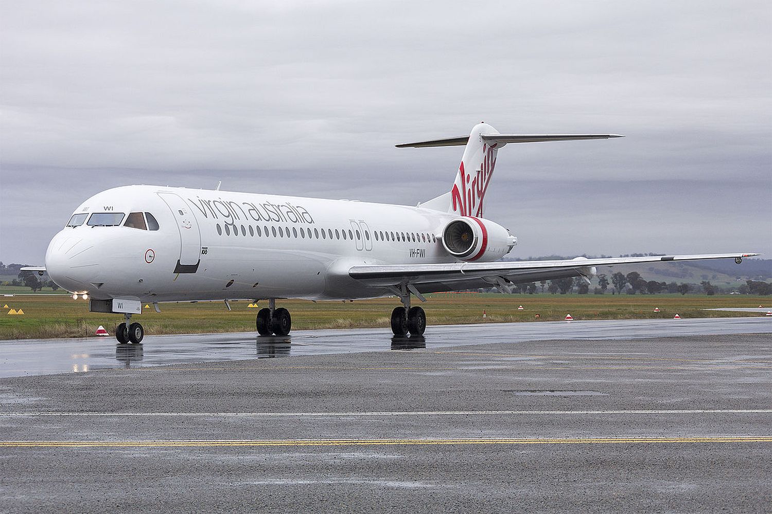 A220 vs E190-E2: Virgin Australia Debates Replacing Its Venerable Fokker 100 Fleet