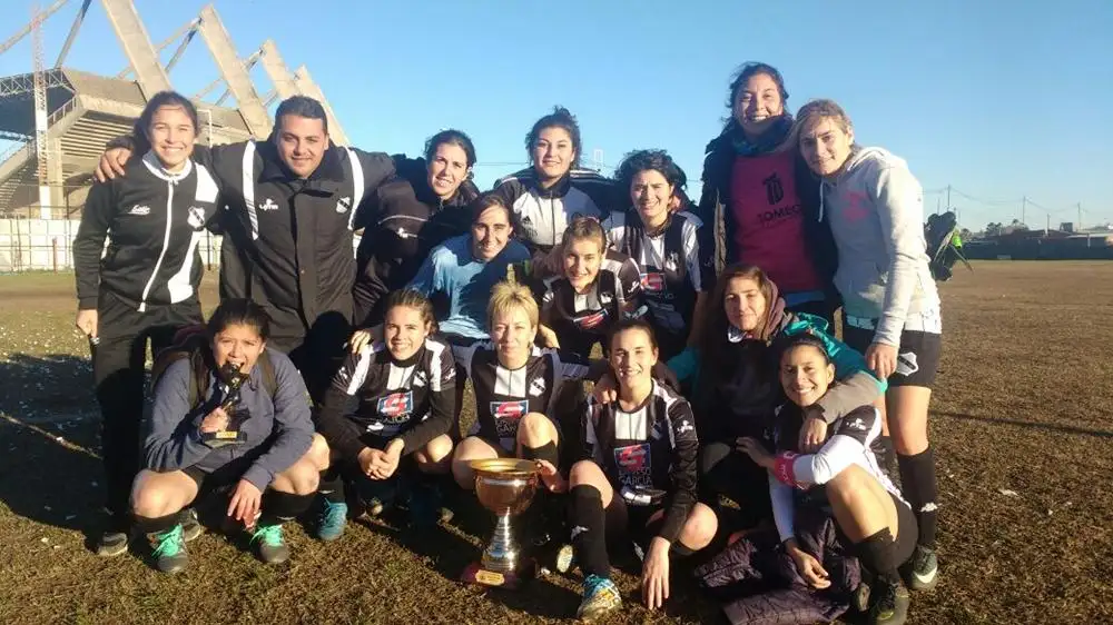 Victoria de Juventud Unida en el femenino marplatense