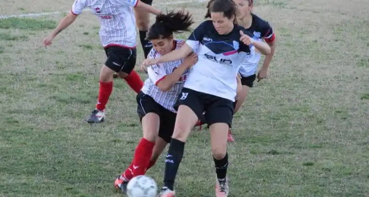 Fútbol femenino: San Pedro debutó con una derrota en el Torneo Nacional