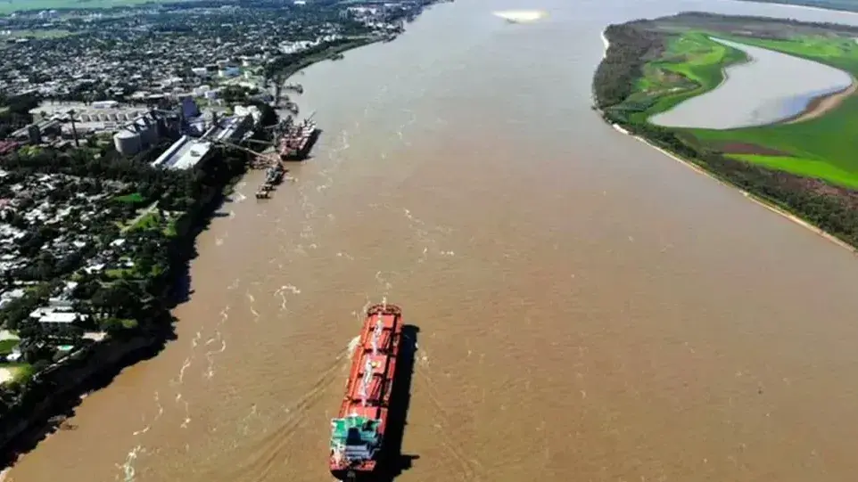 Prefectura Naval intimó a más de 500 prácticos a levantar el paro en los puertos
