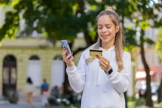 ¿Por qué los adolescentes ya no utilizan más efectivo?