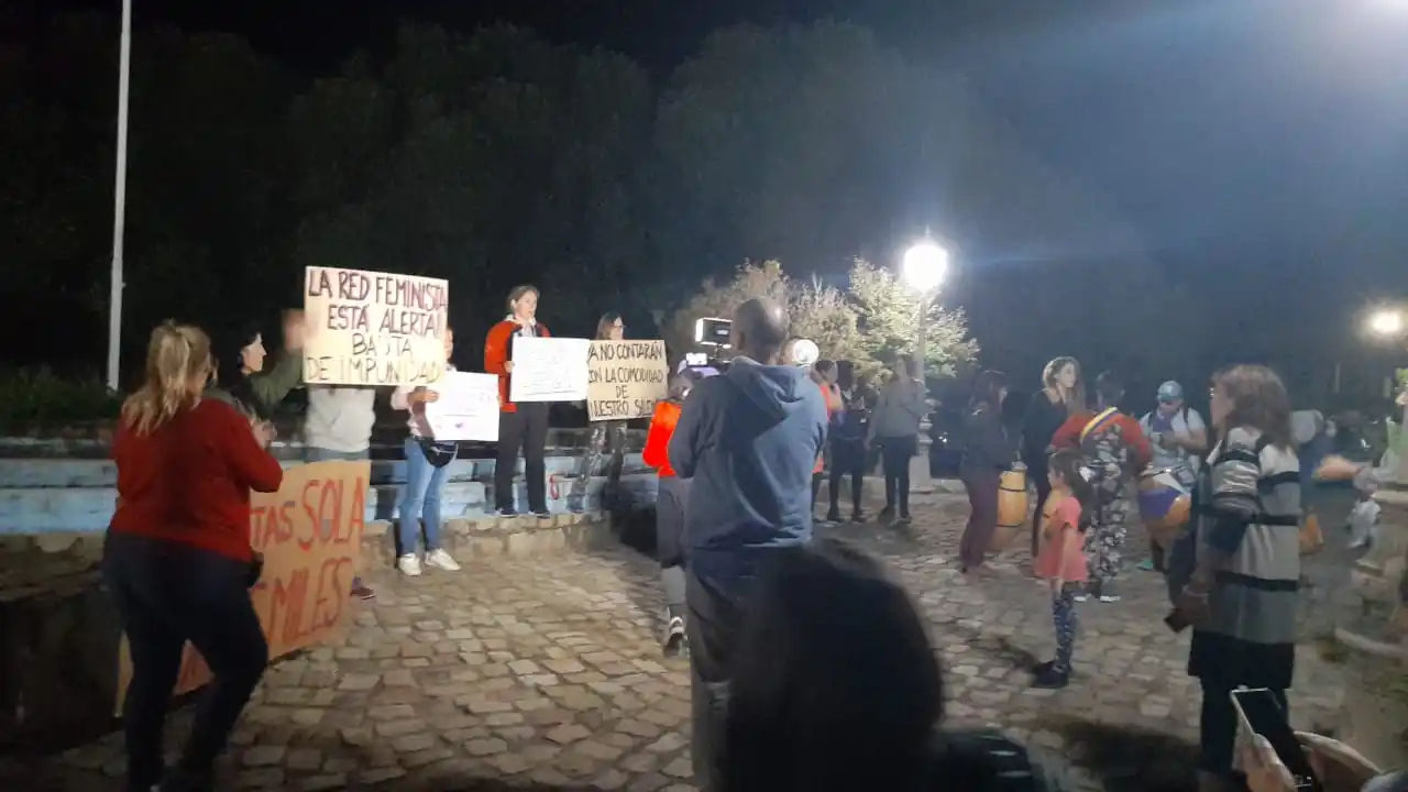 constantino manifestación concejoi deliberante gilbert - 6