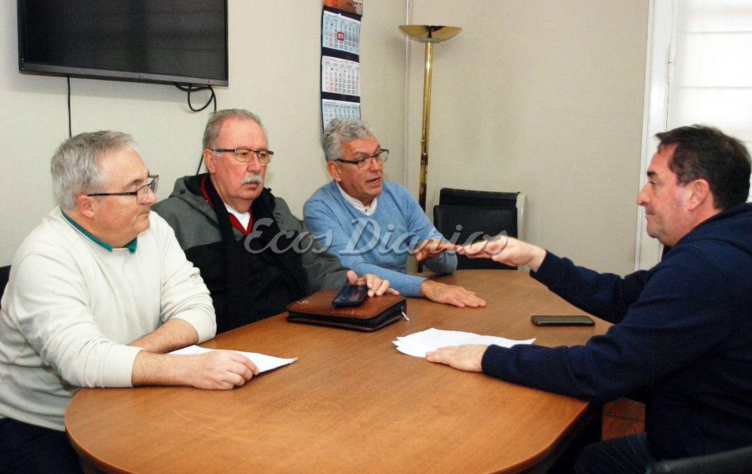 Propuesta. Presentaron Palotta, Tripiana y González al titular del Concejo, Guillermo Sánchez