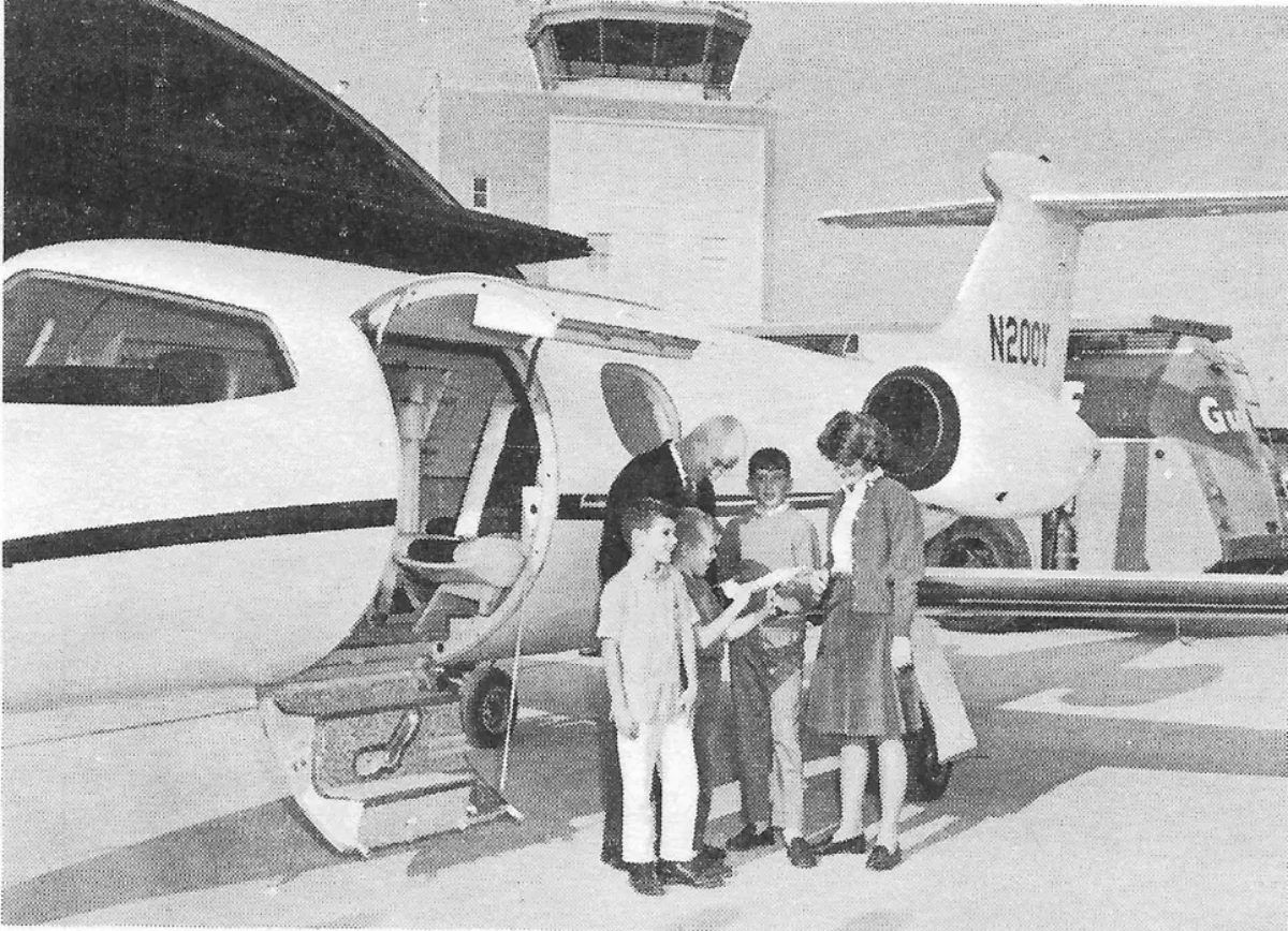 A 60 años de la entrada en servicio del primer Learjet 23