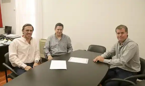 Piaggio recibió el proyecto que busca crear la Defensoría del Turista