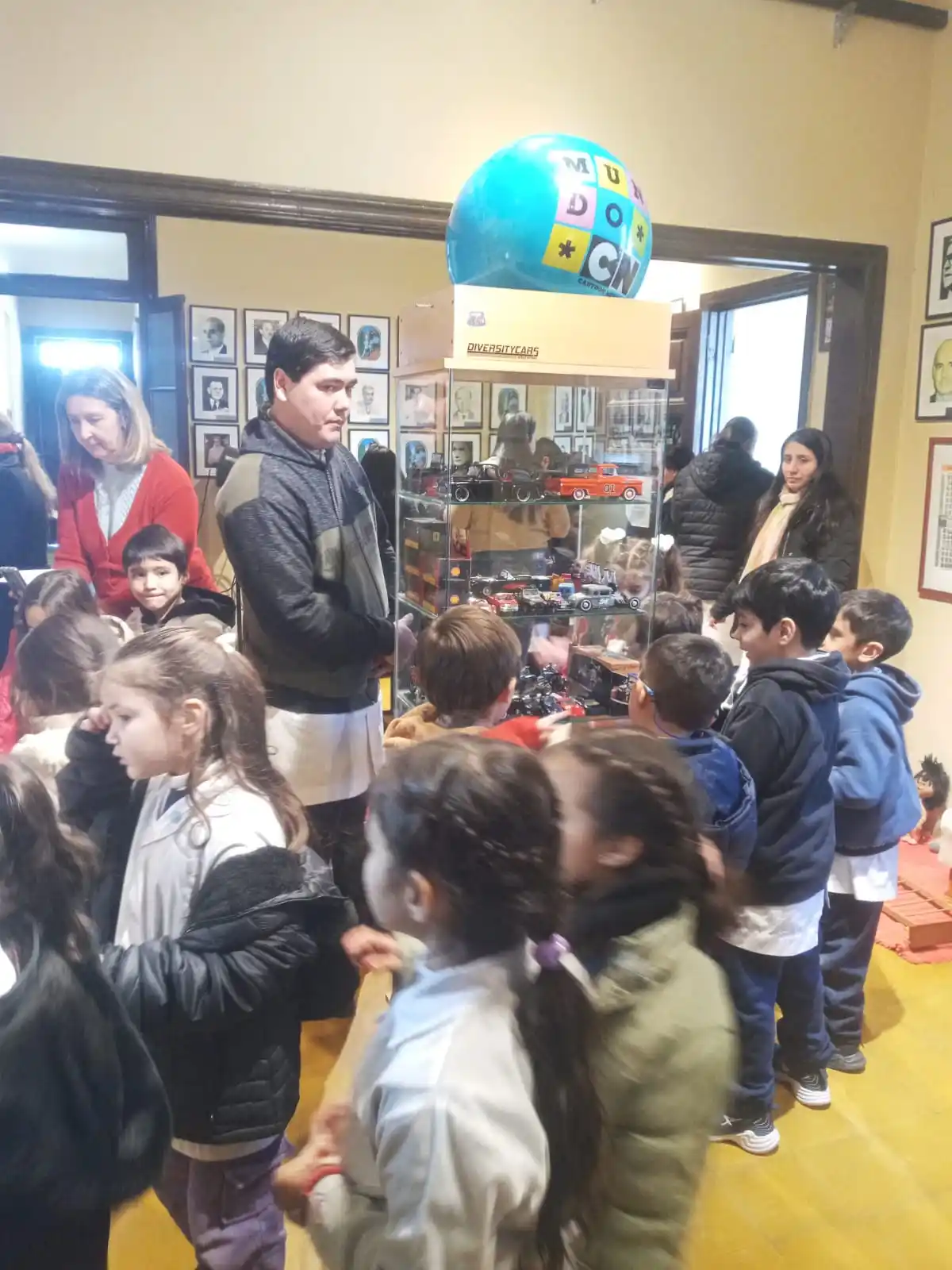 Inició la exposición retro de juguetes antiguos en el Museo Ferroviario