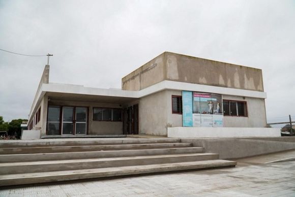 Kreplak en Miramar: recorrió las obras de un nuevo Centro de Atención Primaria de la Salud