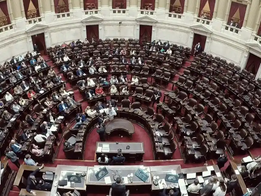 Con 124 diputados presentes no se alcanzó el mínimo de 129 para obtener quórum.