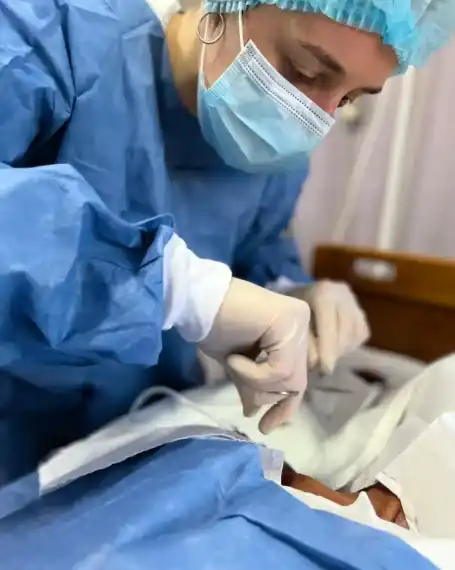El equipo de la Unidad de Cuidados Respiratorios Intermedios (UCRI) del Hospital Santamarina se resiste a la reestructuración.