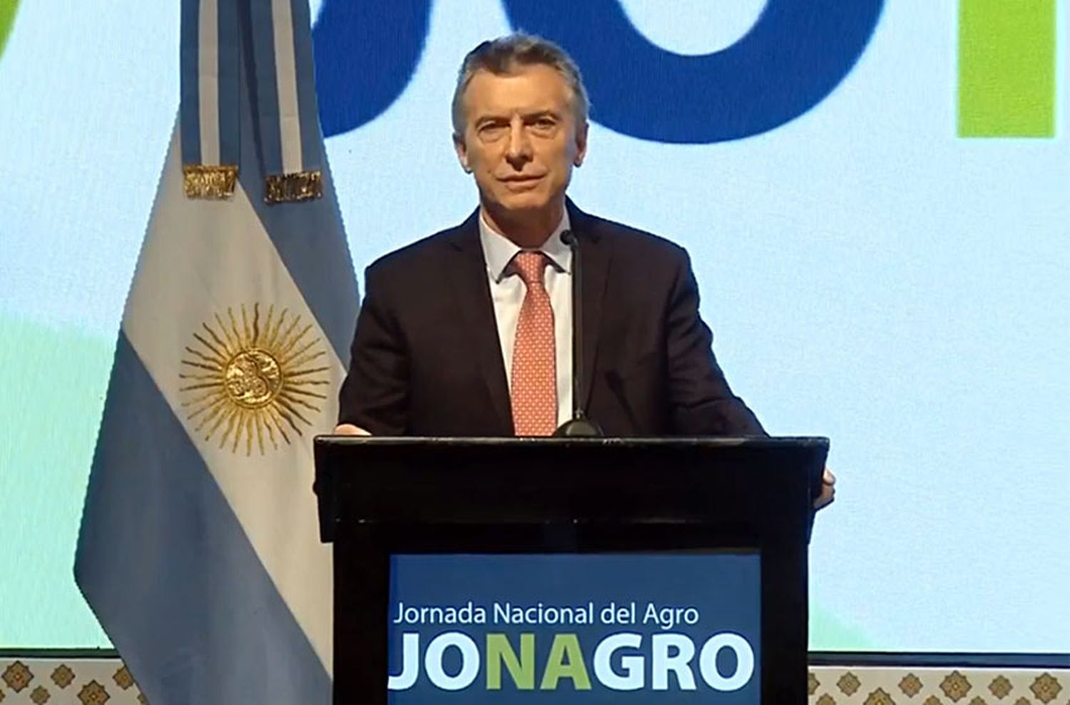 En un acto con el campo, Macri pidió un «último esfuerzo» por las retenciones