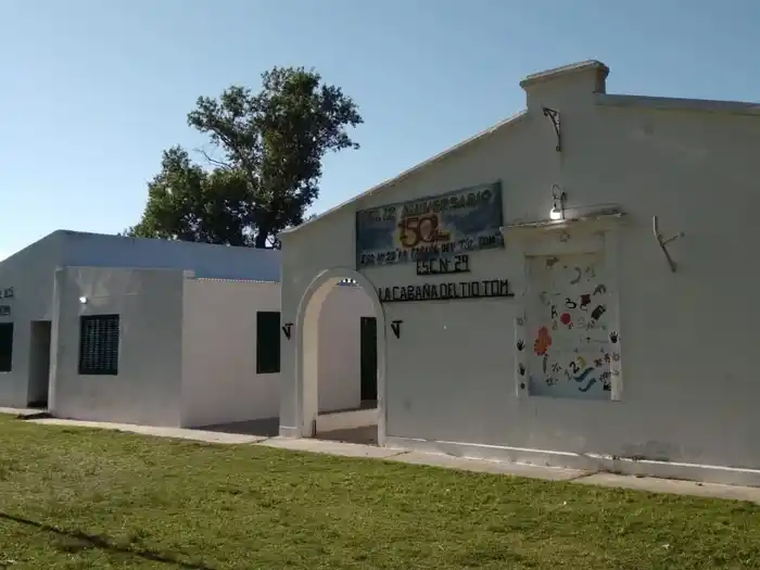 Gualeguay: avanzan las mejoras en escuelas rurales con obras finalizadas en la N°29 “La Cabaña del Tío Tom”