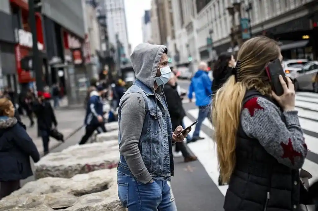 EEUU redobla restricciones antes de un fin de semana largo