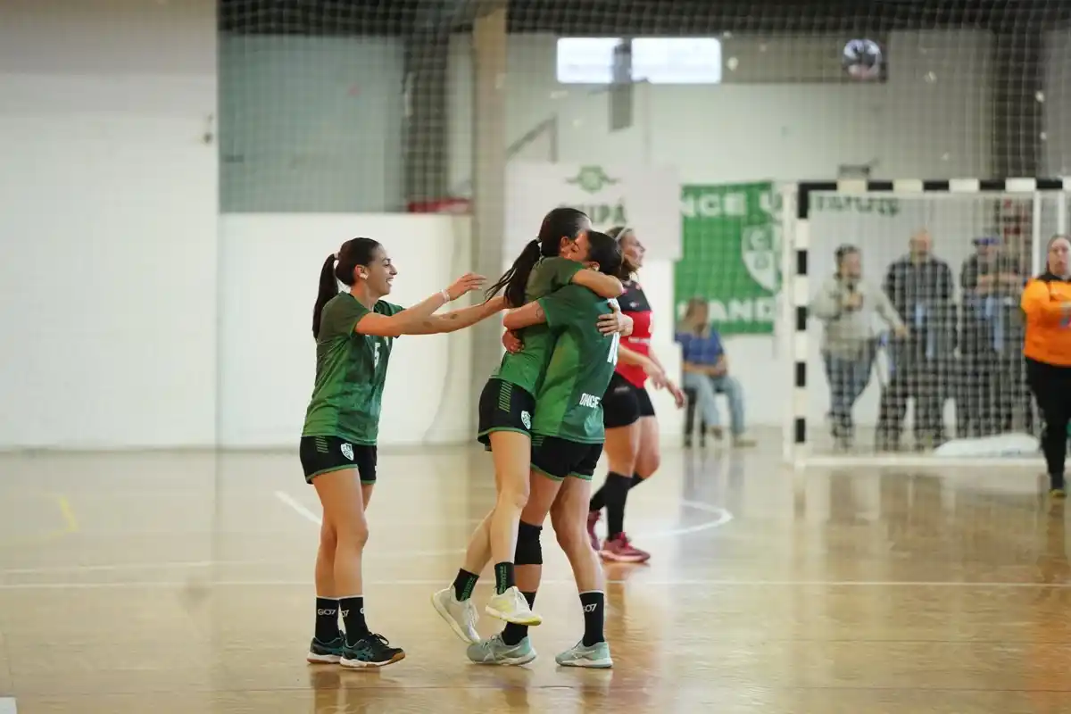 Once Unidos ante Ladricer - Nacional A de Handball - 1