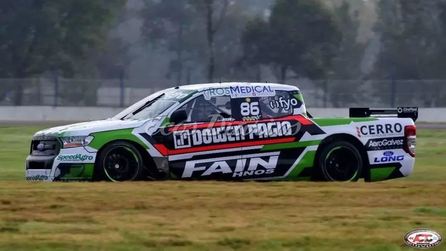 La camioneta del piloto ganador, Ignacio Faín