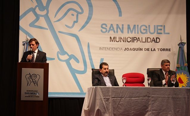 Aprobaron la licencia de De la Torre y Jaime Méndez juró como Intendente