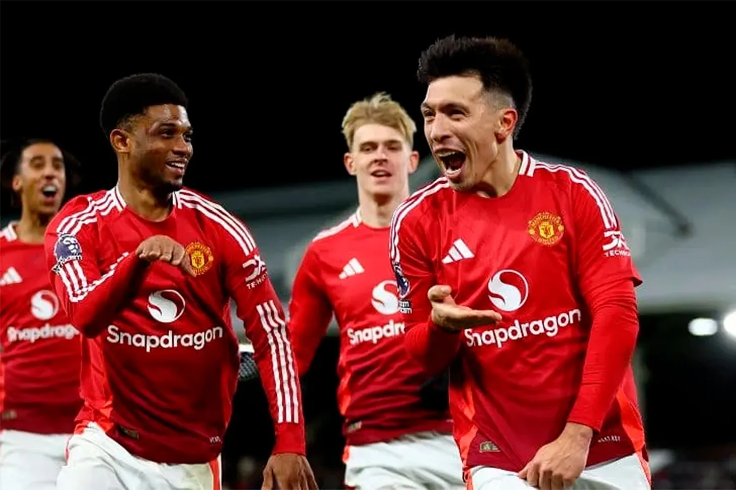 Lisandro Martínez marcó un golazo y le dio el triunfo al Manchester United frente al Fulham