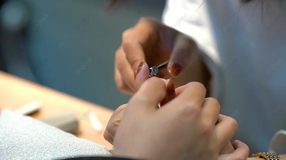 ¡INSÓLITO! Manicurista apuñaló a una clienta porque no le pagó $5