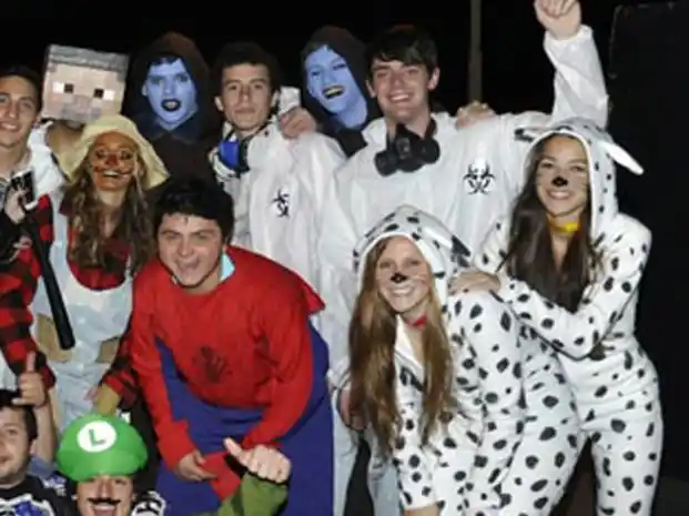 Miles de personas participaron de la Fiesta de Disfraces en Paraná