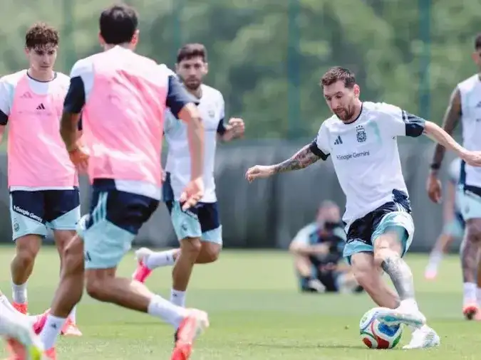 Cuenta regresiva: la Selección regresa a los entrenamientos y se enfoca en su debut ante Argelia