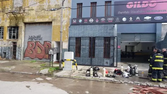 Se incendió una pesquera abandonada