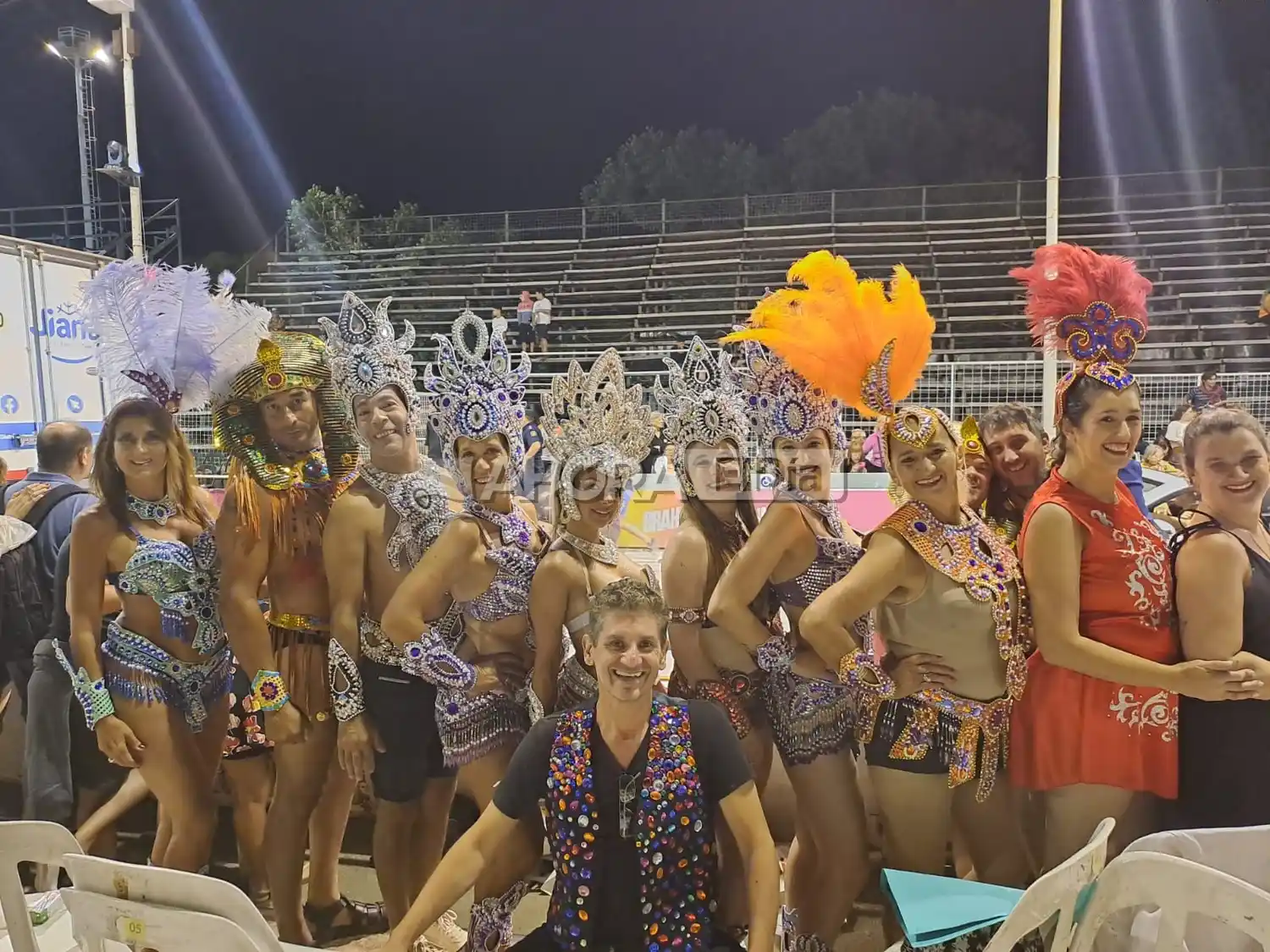 Una comparsa de Buenos Aires estuvo presente en la tercera noche de Carnaval