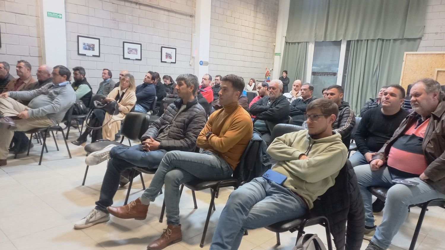 El gobierno de Reconquista se reunió con frentistas