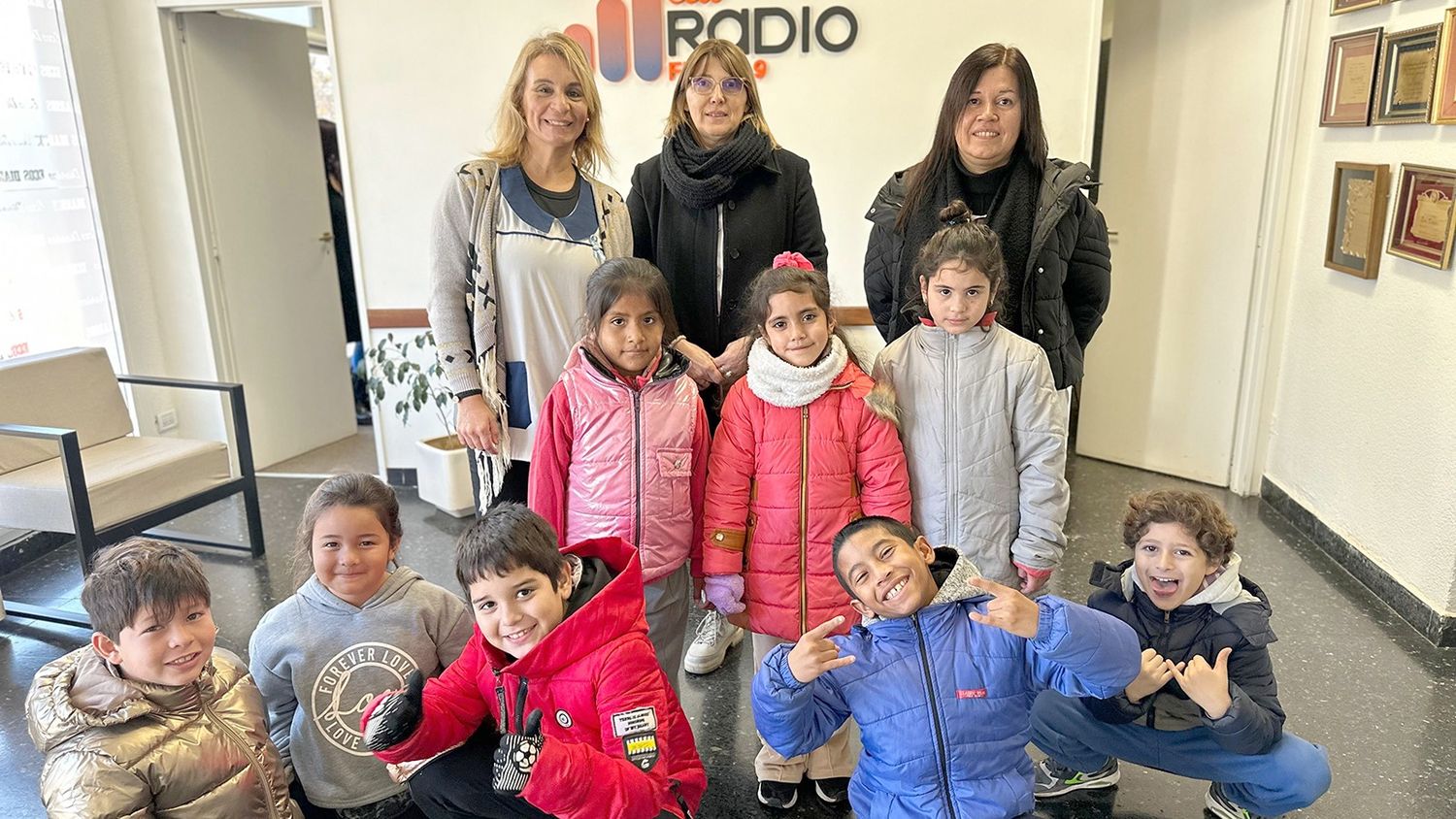 En Ecos Diarios. Los chicos y docentes del CEC Nº 801 en una visita guiada