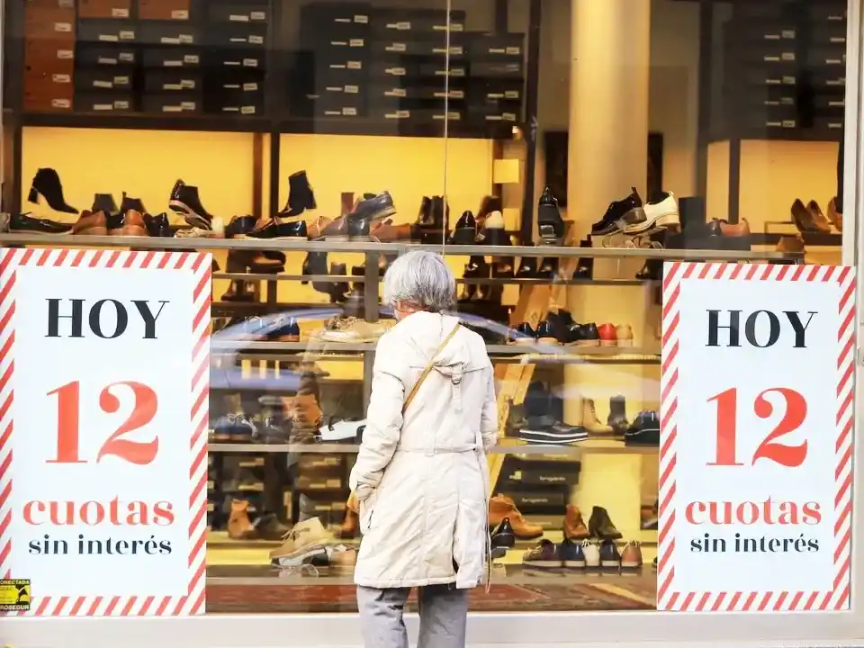 Por impulso del Mundial y el aguinaldo, las ventas minoristas volvieron a crecer después de 13 meses