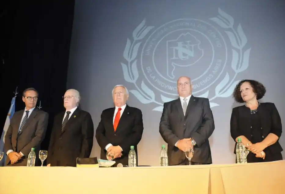 Tassara trazó los  ejes de su tercer mandato como rector de la Unicén