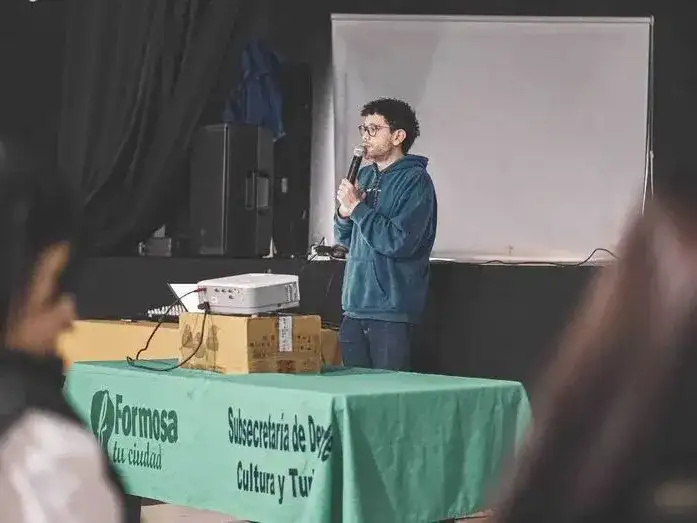 La comuna organiza un taller para que los 
adultos mayores pierdan el miedo al celular
