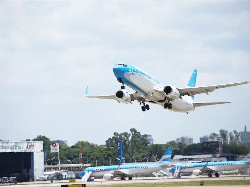 La Justicia de EE.UU. habilitó embargos por un reclamo de USD 391 millones por la expropiación de Aerolíneas