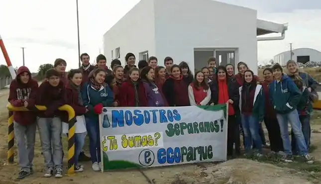 Los secundarios se sumaron al taller de Contaminación Ambiental