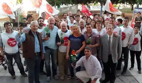 Los socialistas se esperanzan con Margarita	 