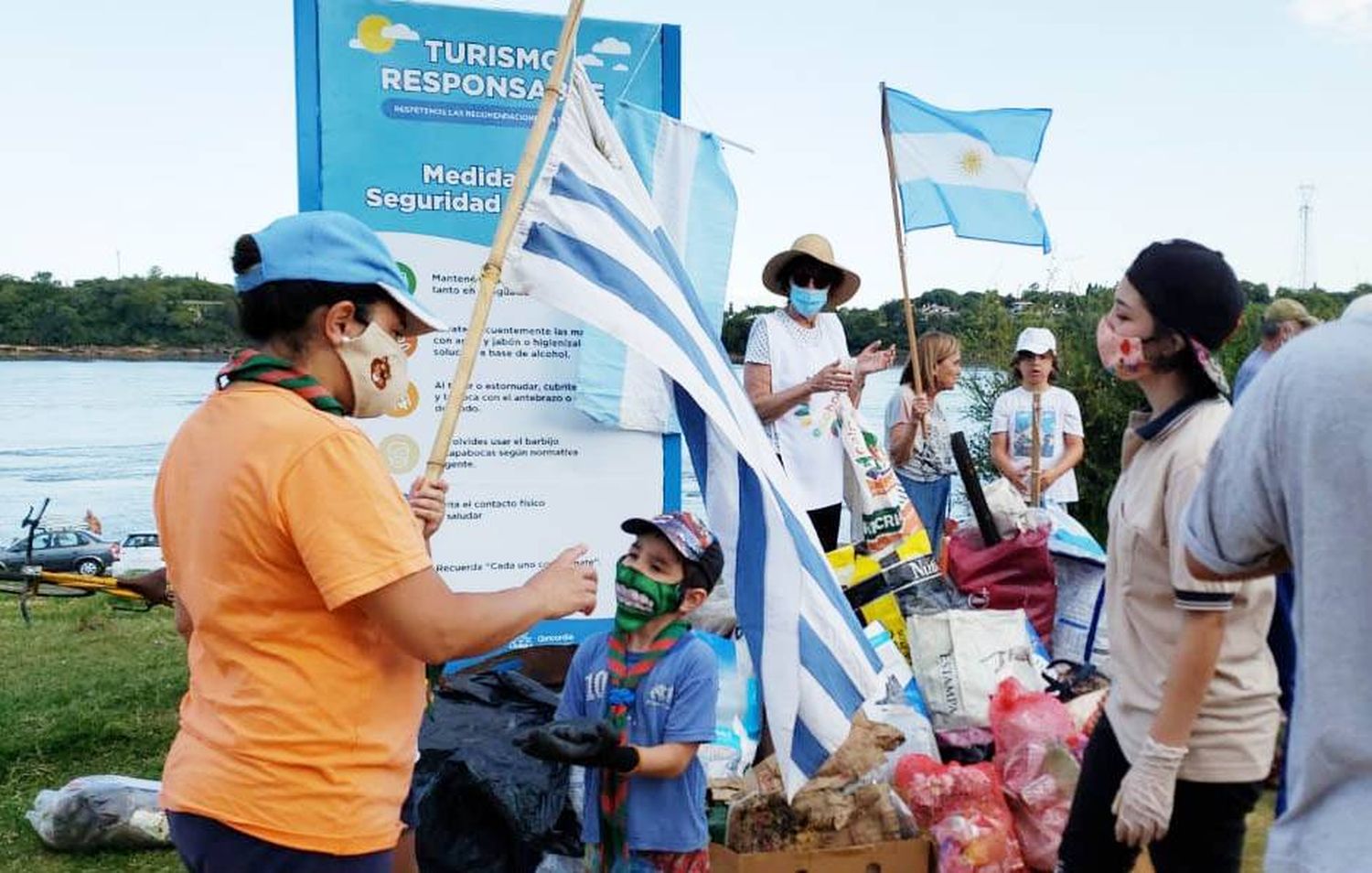 Exitosa jornada �SUnidos  por nuestro Río Uruguay⬝