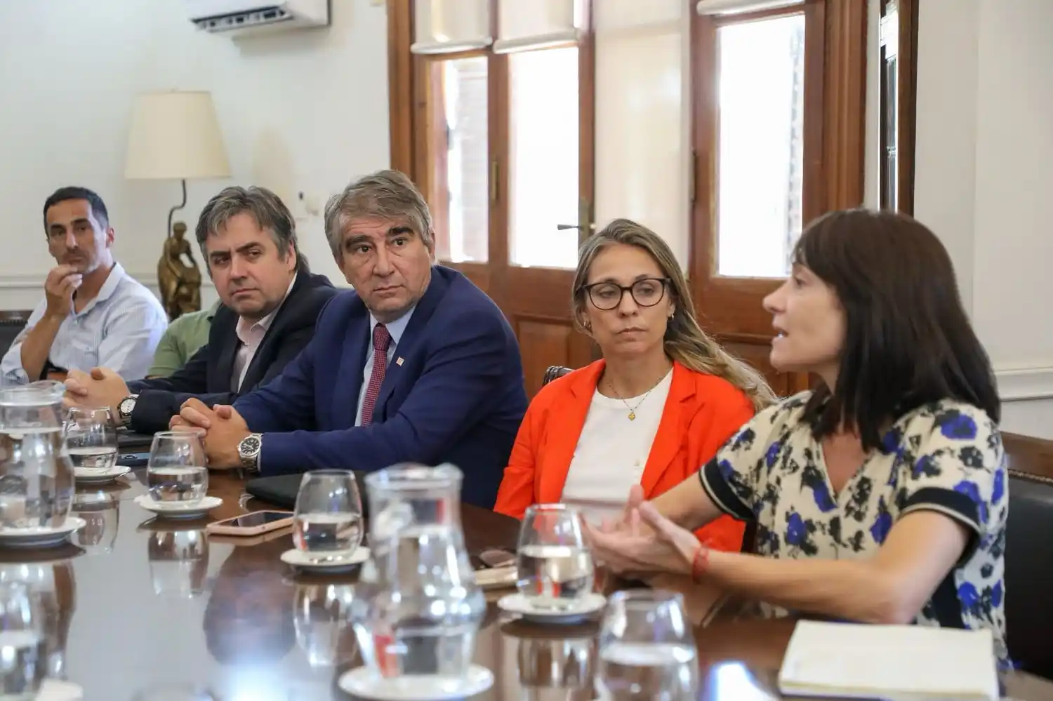 La reunión estuvo encabezada por el ministro de Gobierno, Fabián Bastía.