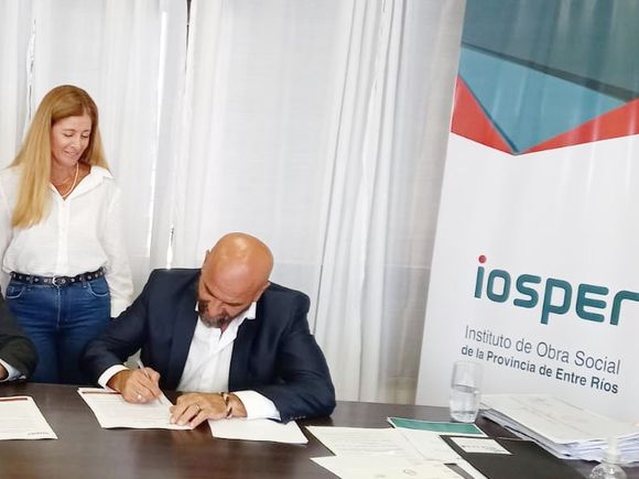 Iosper garantiza la provisión de insumos ópticos con un nuevo convenio que beneficia a los afiliados