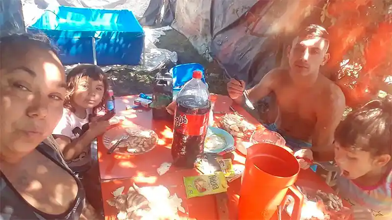 Asesinó a puñaladas a su ex mujer y sus dos hijas de 3 y 9 años y luego prendió fuego la casa