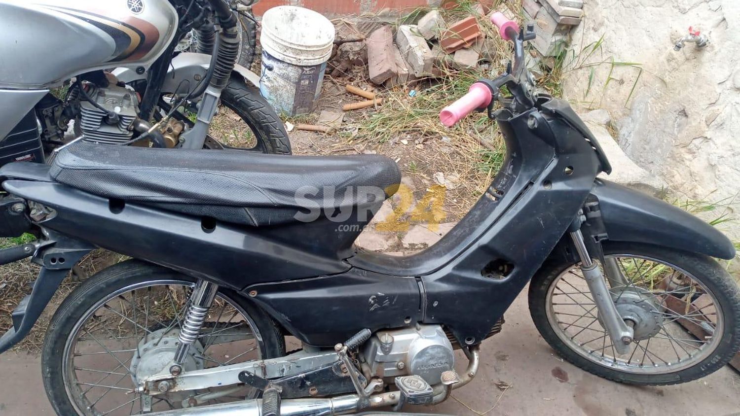 Gendarmería secuestró en Murphy una moto sustraída en Venado