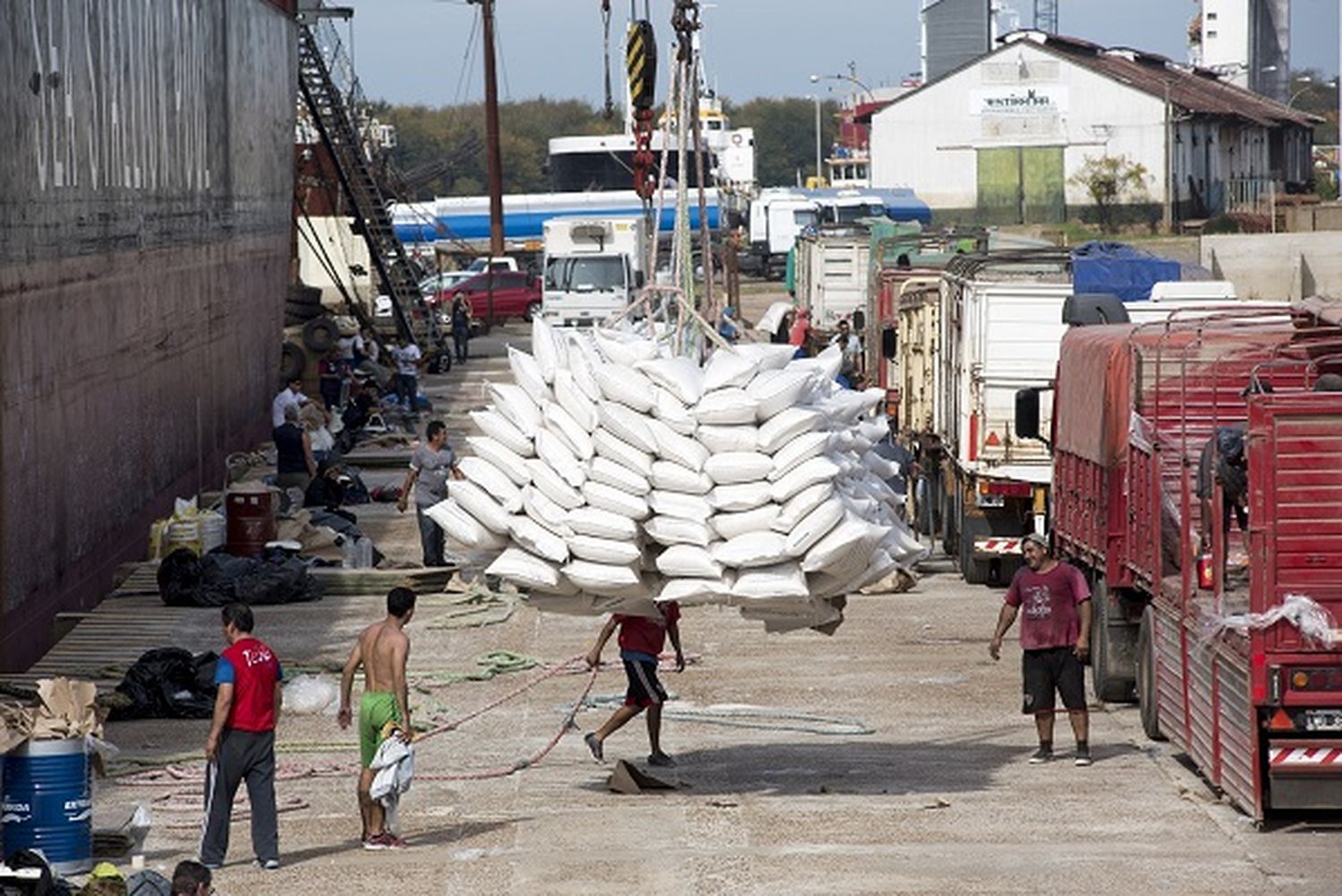 La reactivación del puerto de Concepción del Uruguay y el dragado de Diamante