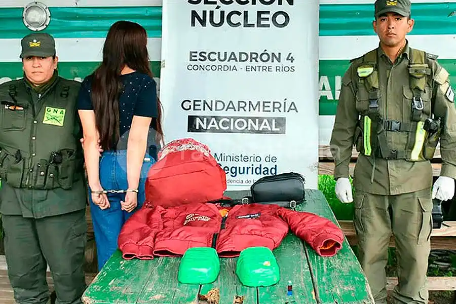 Viajaba en ómnibus con dos kilos de cocaína y fue detenida en una localidad de Entre Ríos