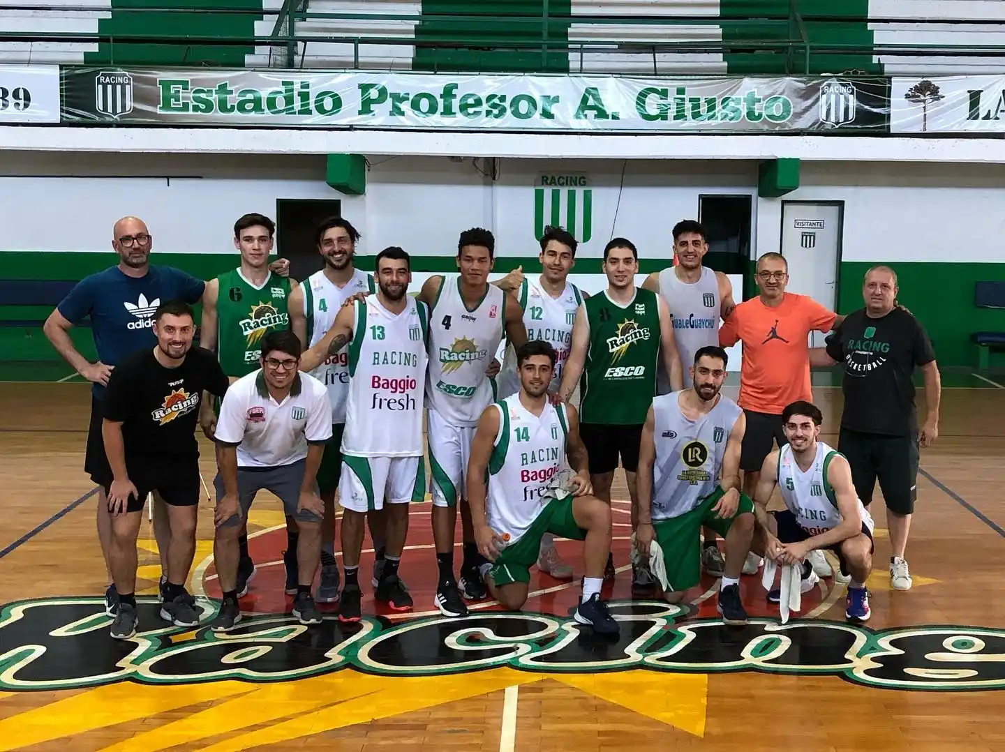 Racing volvió a las prácticas con plantilla completa