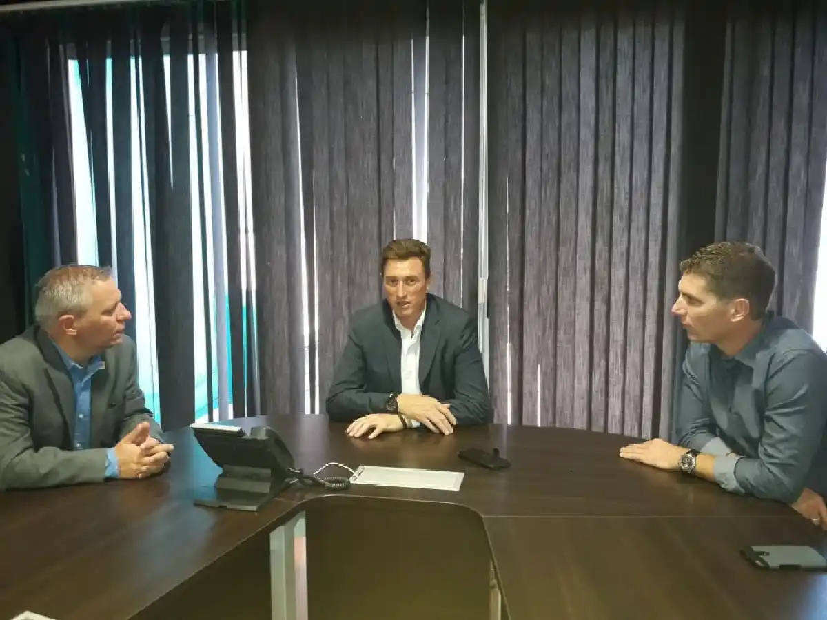 El rector de la Unvm se reunió con García Aresca   