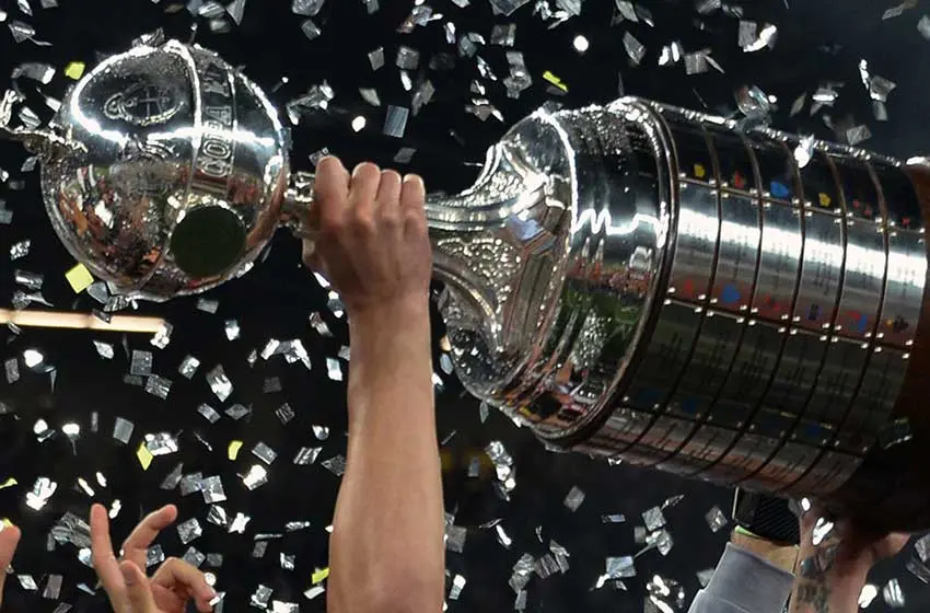 ¿Cómo quedó la tabla histórica?