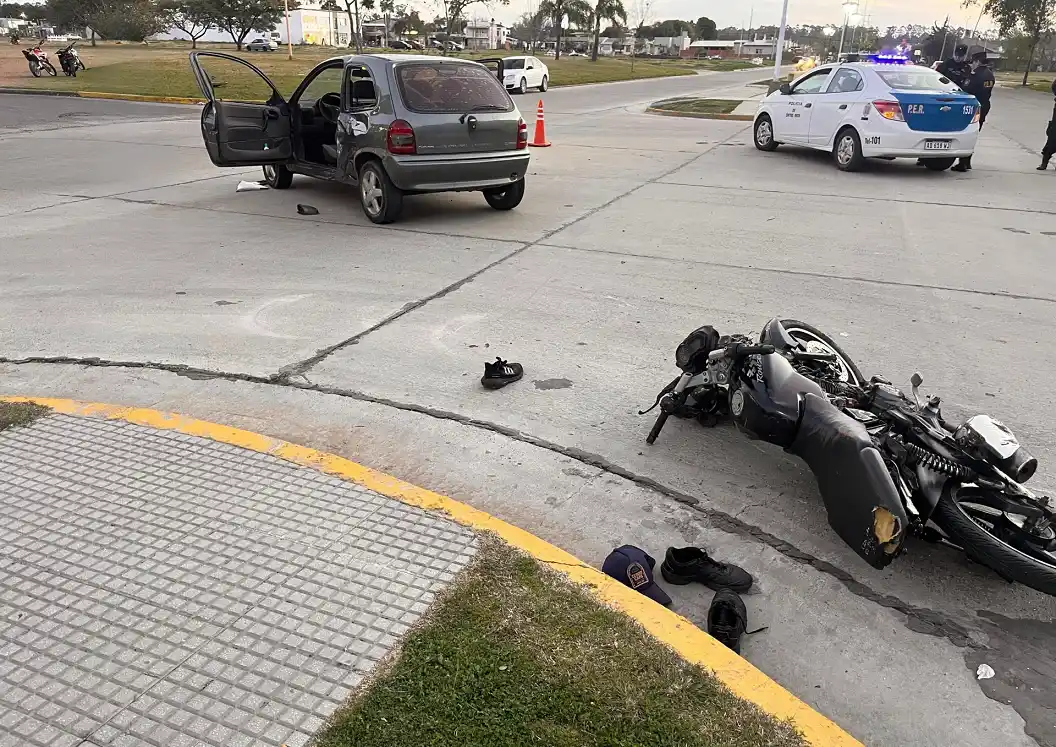 Federal: Grave accidente en Av. 25 de Marzo: un joven sufrió fractura de fémur