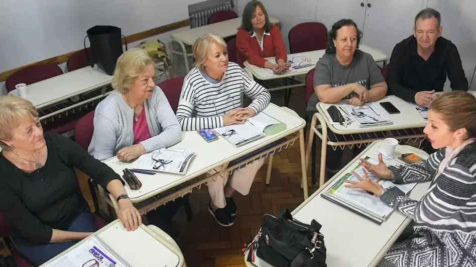 ¿Te gustaría terminar la Primaria: la Escuela para Jóvenes y Adultos Nº 710 abre la inscripción  