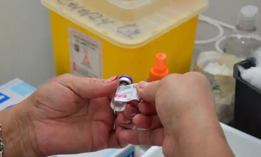 ¿Por qué los especialistas recomiendan vacunarse contra el dengue en invierno?