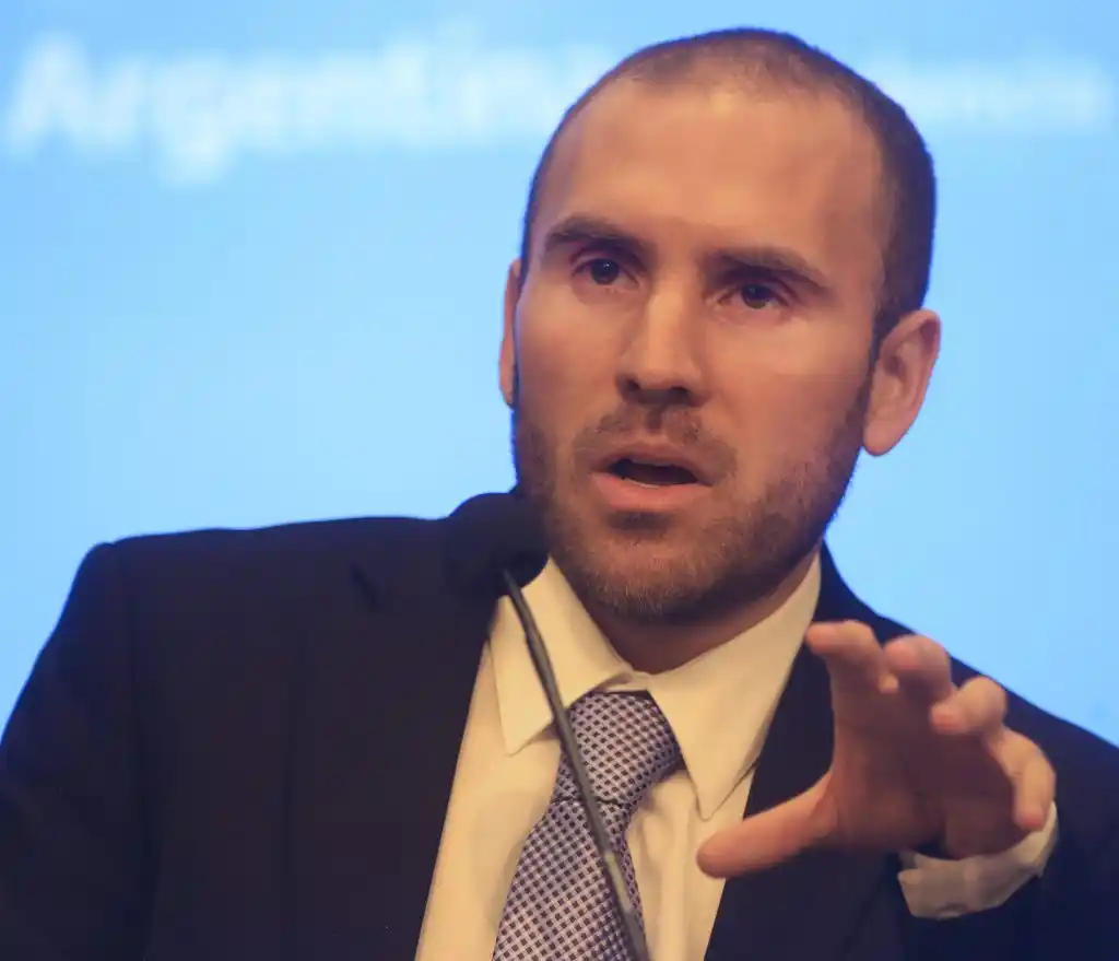 Guzmán advirtió que expandir el gasto y la emisión sería “desestabilizante”