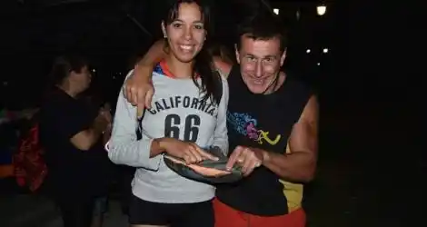Iris saluda a Raúl Llusá por el Día del Maratonista