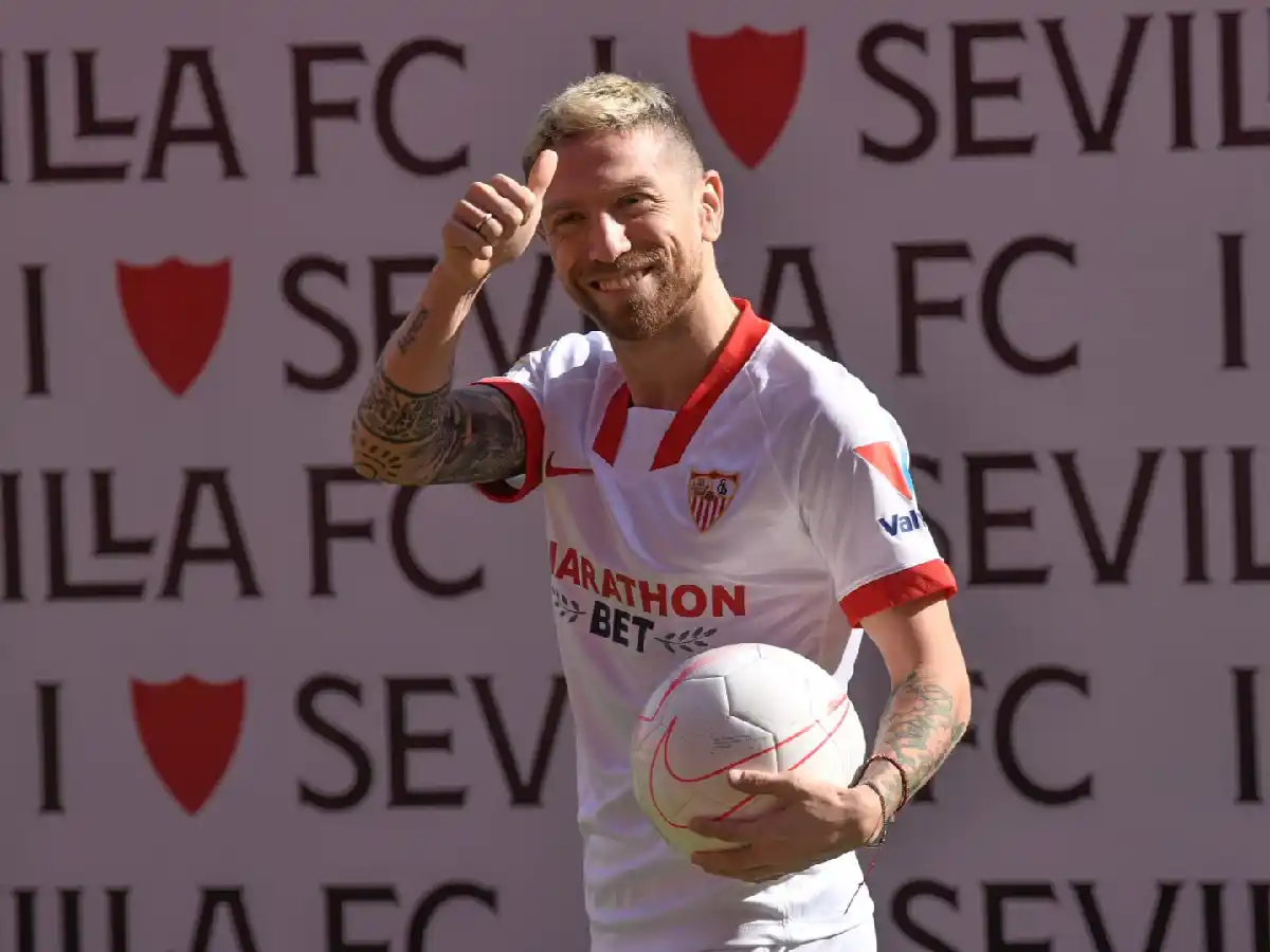 “Es un orgullo vestir una camiseta que también vistió Diego”